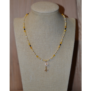 Naszyjnik handmade z  jadeitu , czarnego turmalinu i masy perłowej .